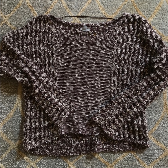 Loose Knit Sweater Top 🍂 - Picture 3 of 8